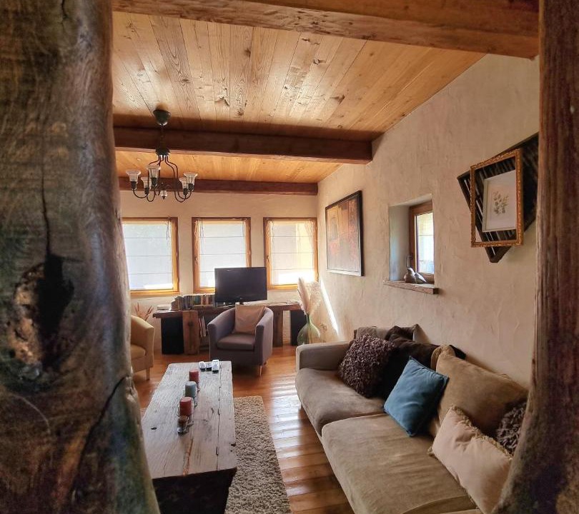 Photo of Livingroom in Saint-Cernin-de-lHerm