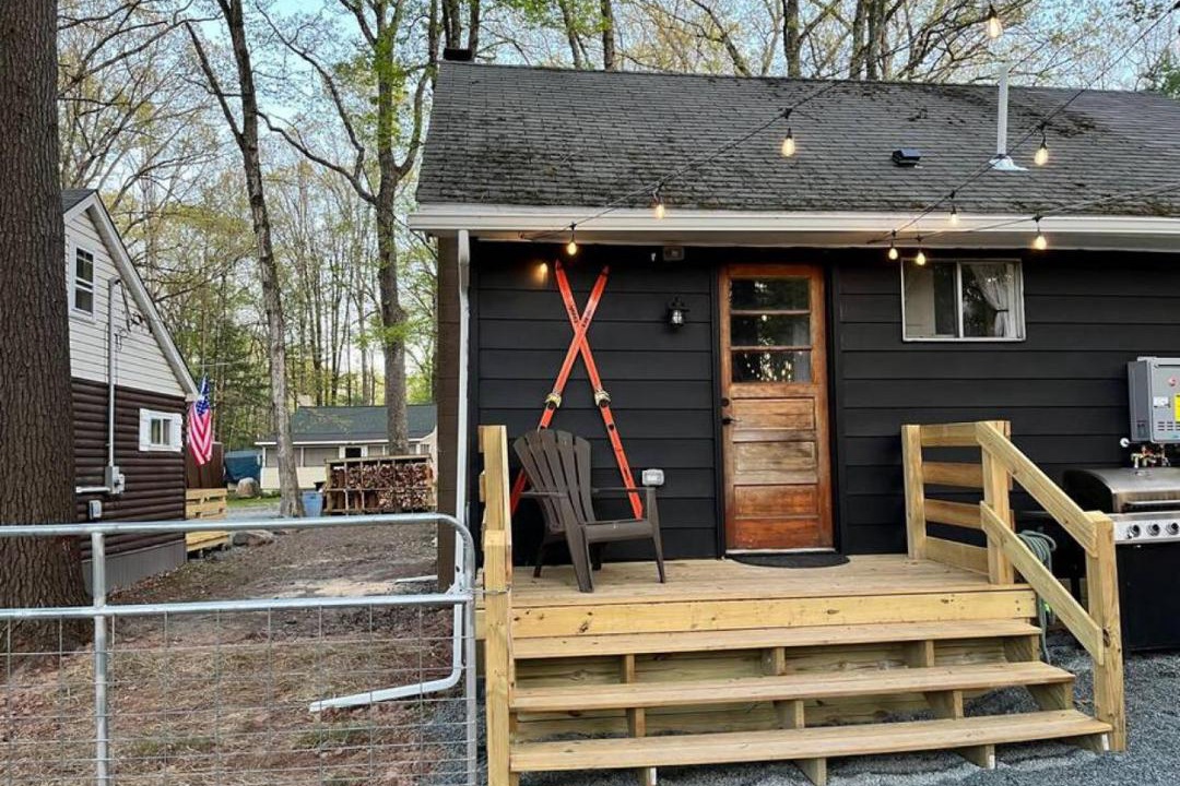 Photo of Others in Hawley