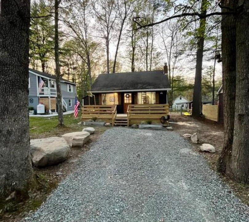 Photo of Others in Hawley