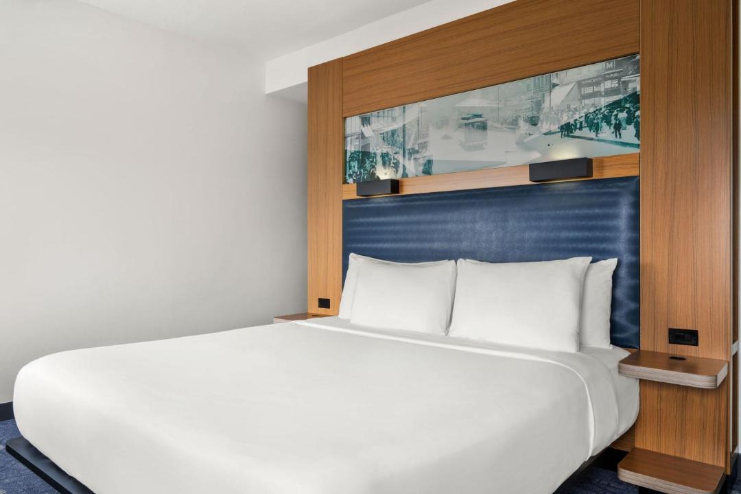 Photo of Bedroom in Rosemont