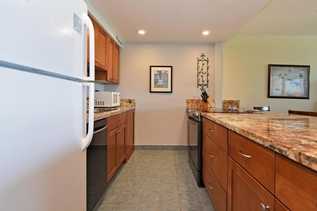 Photo of Others in Kahana