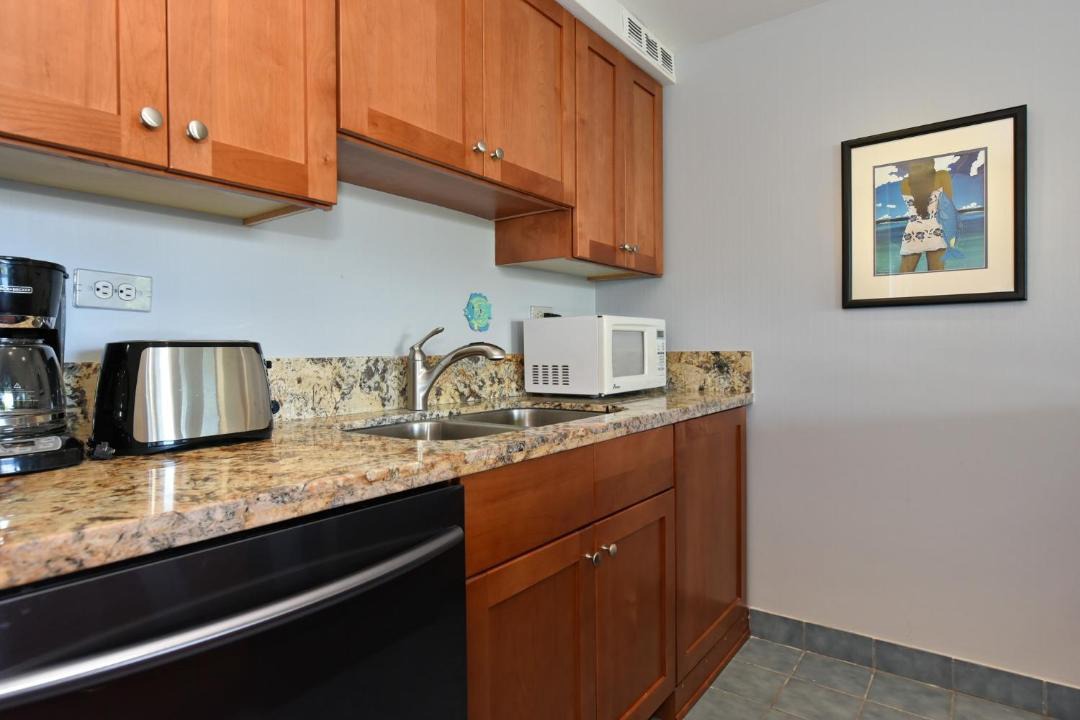 Photo of Others in Kahana