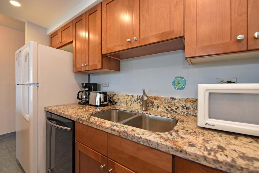 Photo of Others in Kahana