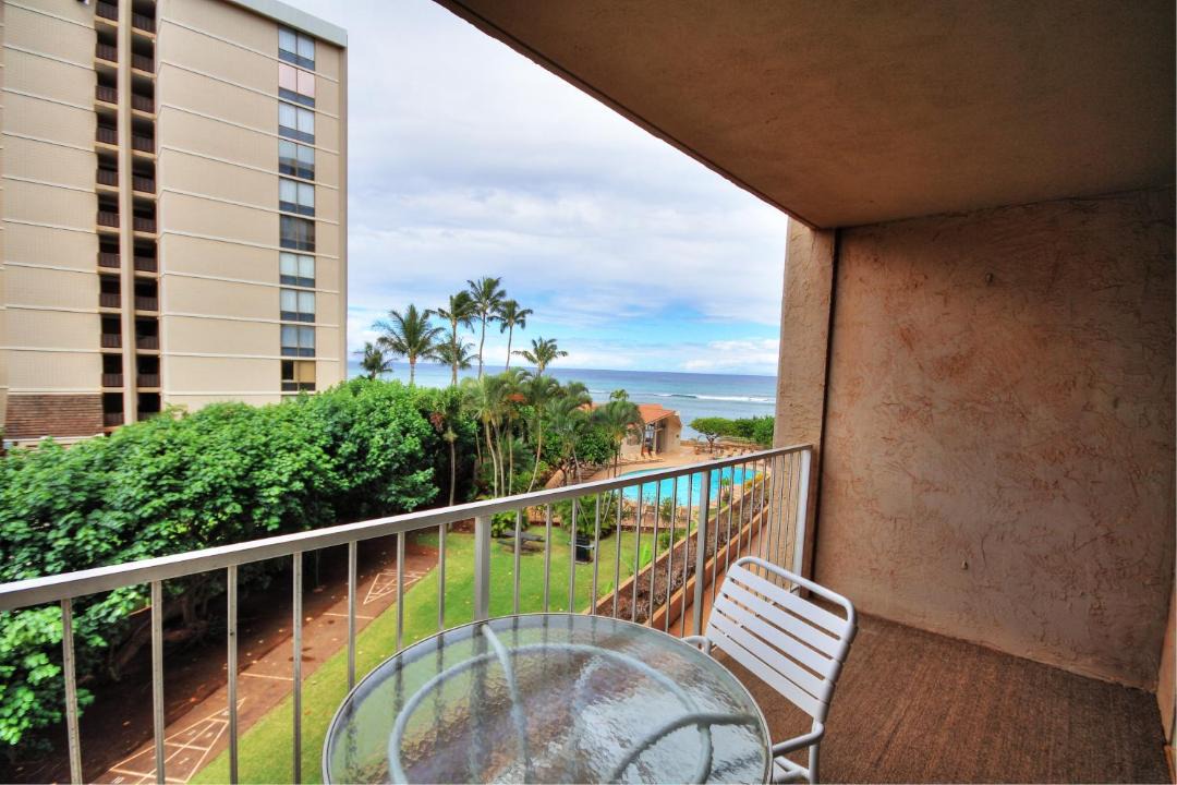 Photo of Others in Kahana