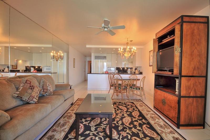 Photo of Others in Kahana