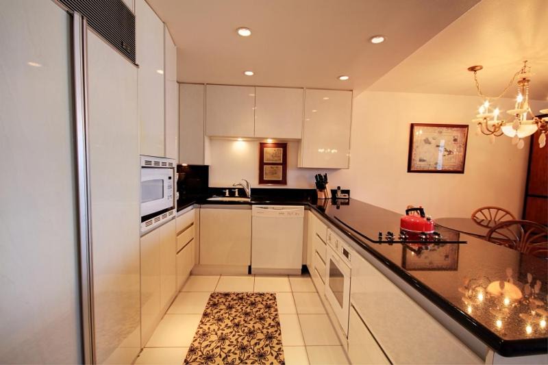 Photo of Others in Kahana