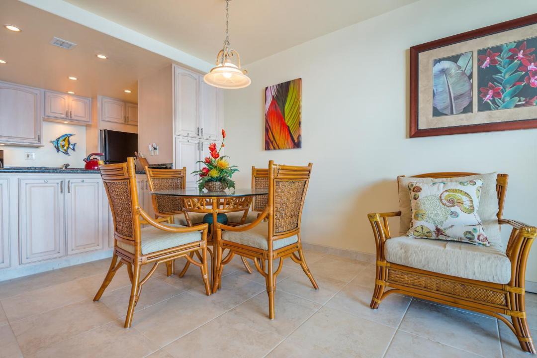 Photo of Others in Kahana