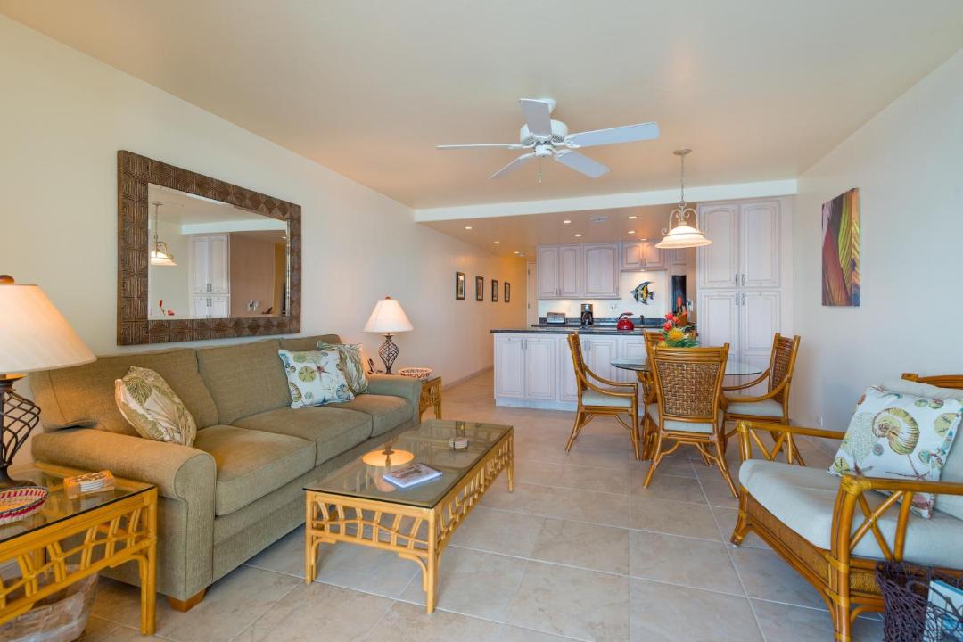 Photo of Others in Kahana