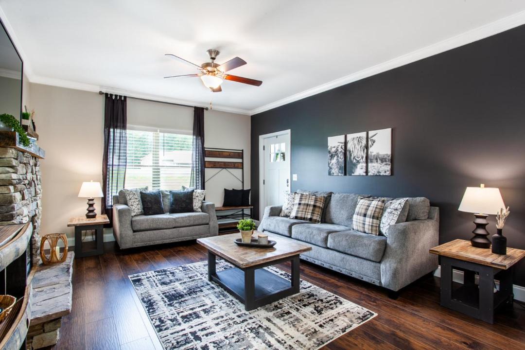 Photo of Livingroom in Townsend