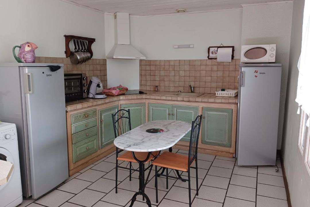 Photo of Kitchen in Saint-Pierre-de-Buzet
