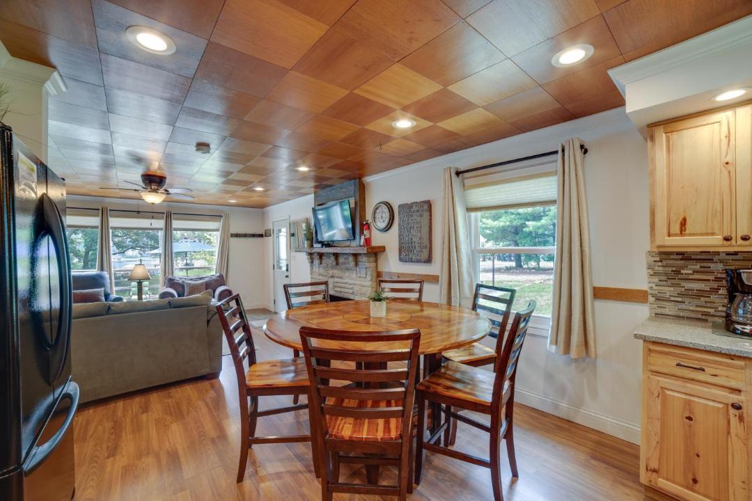 Photo of Others in Monticello