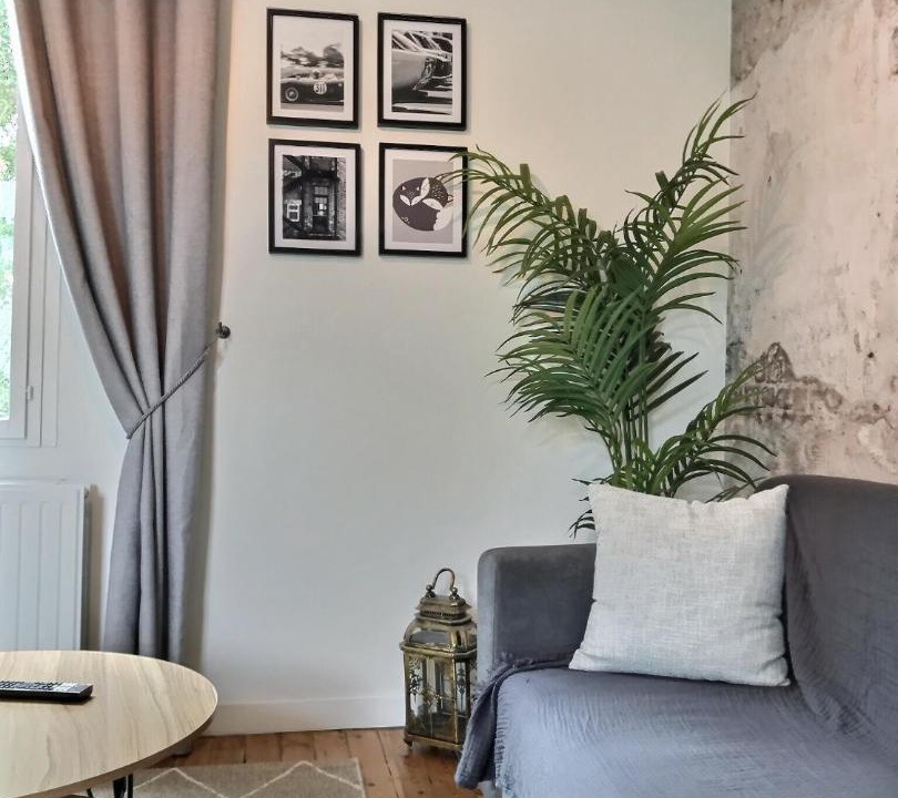 Photo of Livingroom in Sainte-Anne - Faubourg Noyon