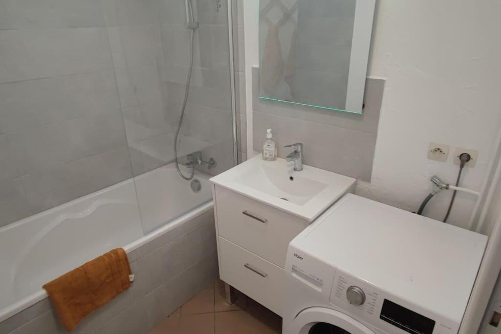 Photo of Bathroom in Annoeullin