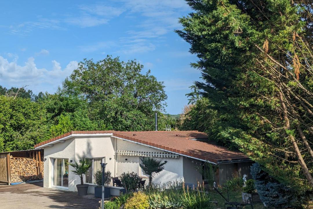 Photo of Buildings in Curel