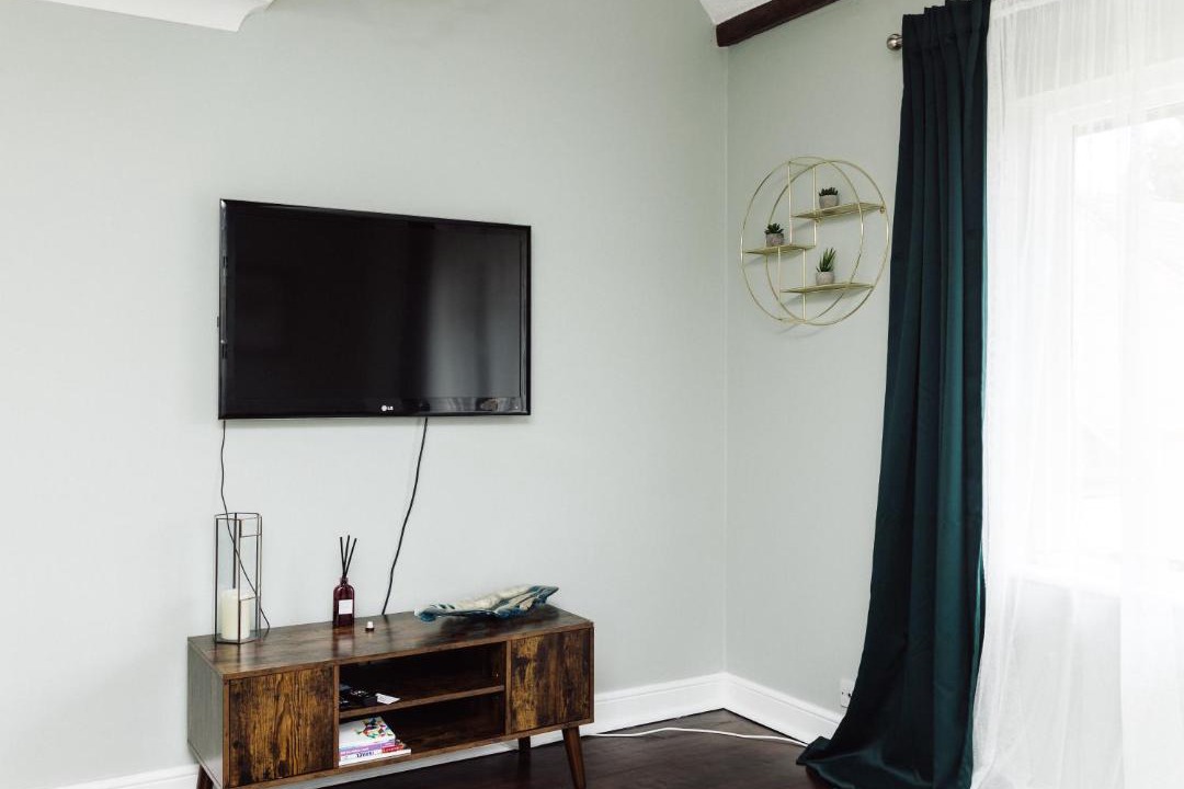 Photo of Livingroom in Guildford