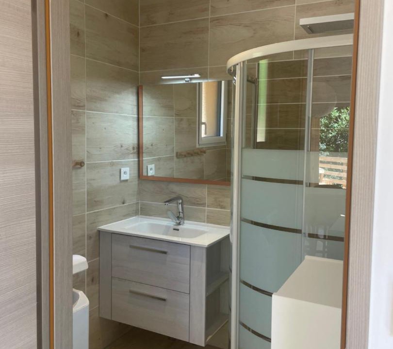 Photo of Others in Laroque