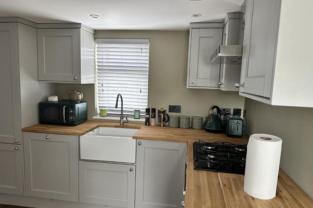 Photo of Others in Underhill