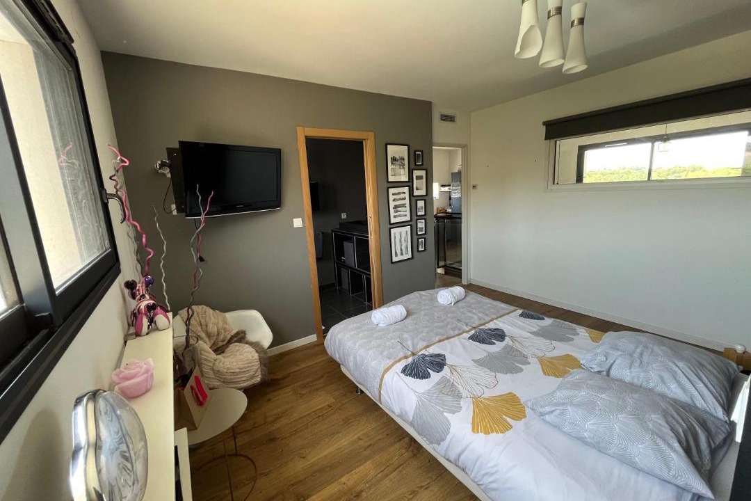 Photo of Bedroom in Flourens