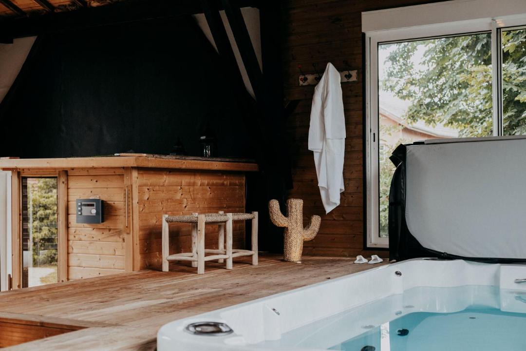 Photo of Others in Mottier