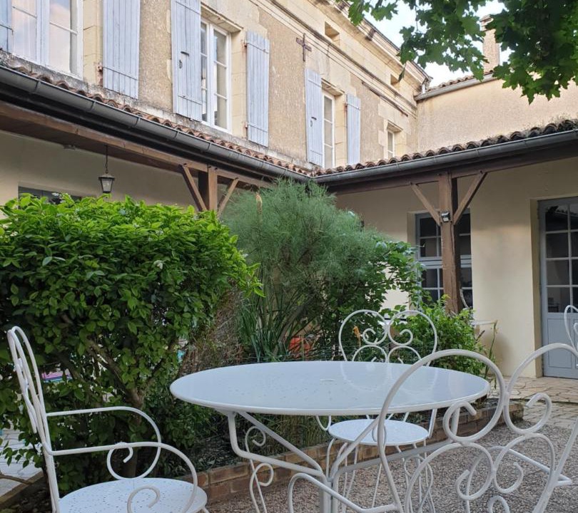 Photo of Others in Oiron