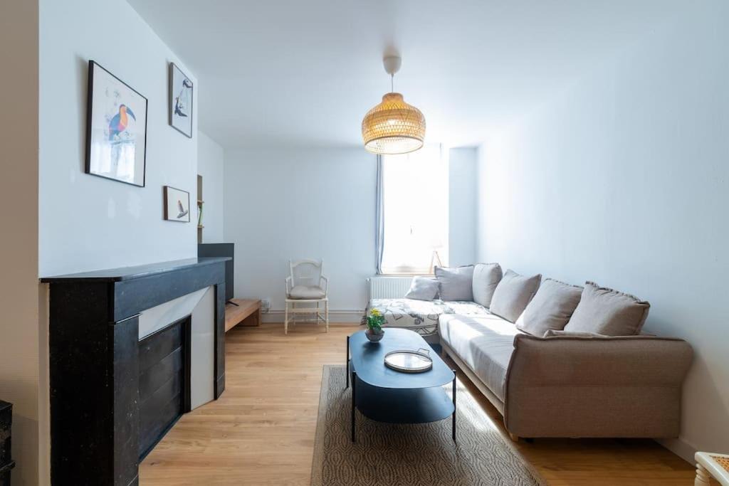 Photo of Livingroom in Charleville-Mezieres
