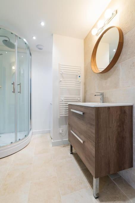 Photo of Bathroom in Charleville-Mezieres