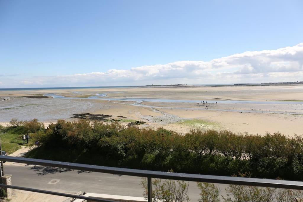 Photo of Others in Reville