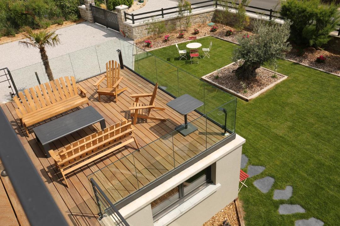 Photo of Others in Reville