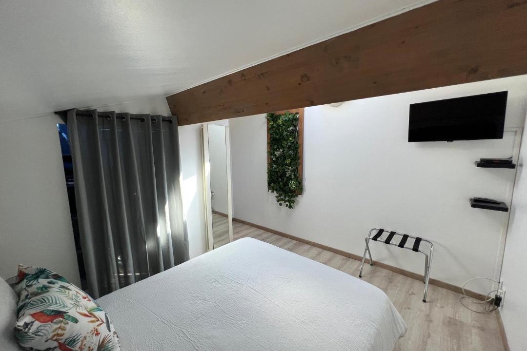 Photo of Bedroom in Saint-Nazaire-le-Desert