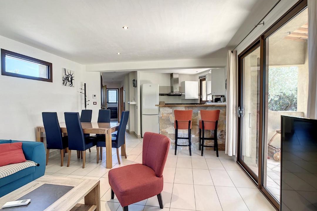 Photo of Others in Preconil