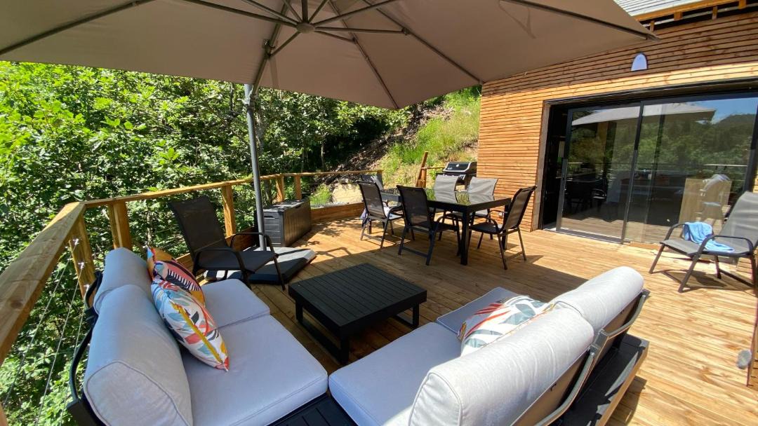 Photo of Patio Balcony in Fraissinet-de-Lozere