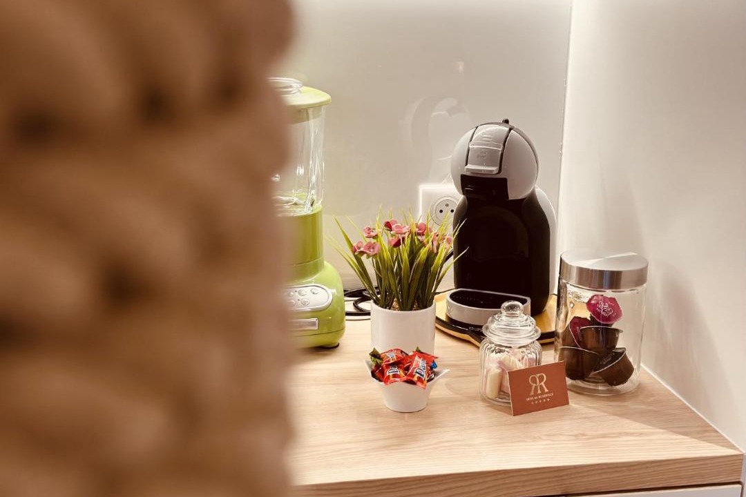Photo of Kitchen in Saint Nicolas - Charles III - Ville vieille - Trois Maisons - Leopold