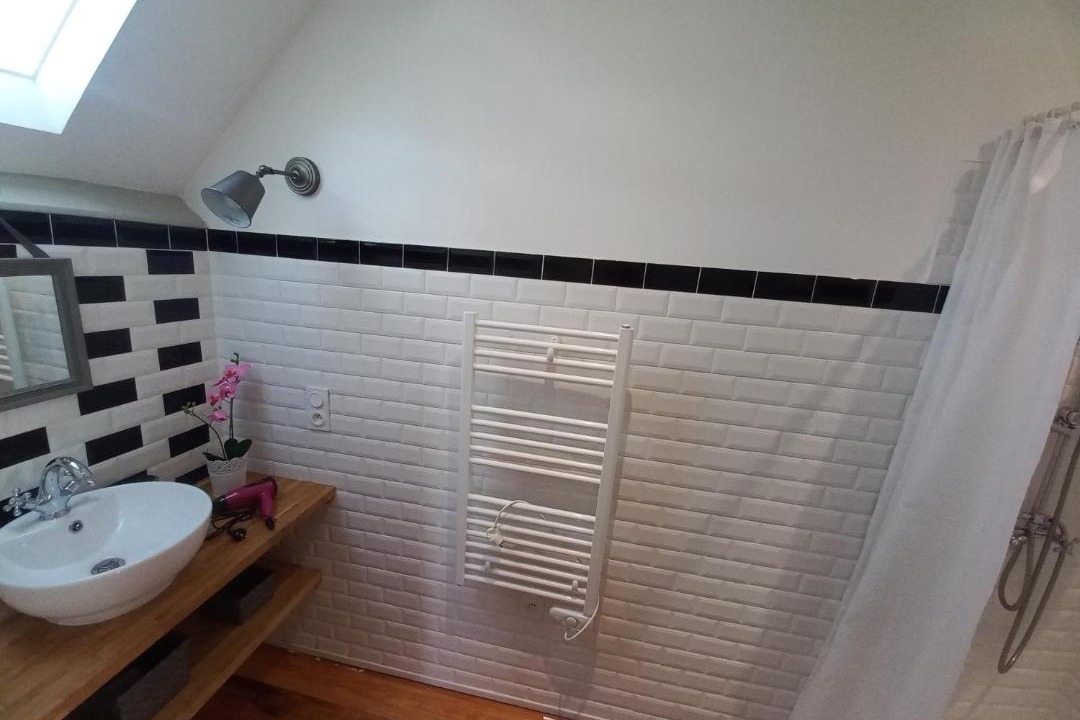 Photo of Bathroom in Ade