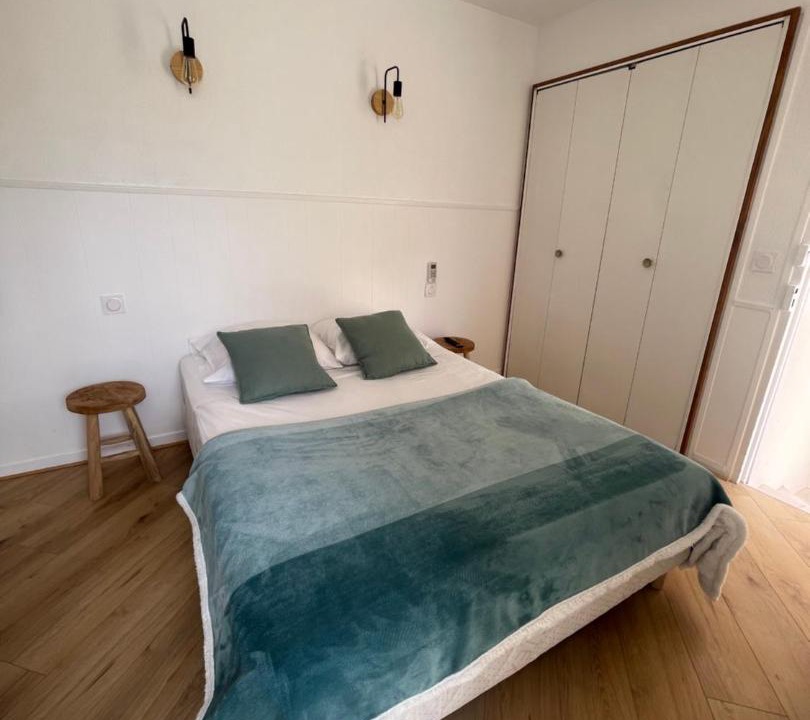 Photo of Bedroom in La Jetee