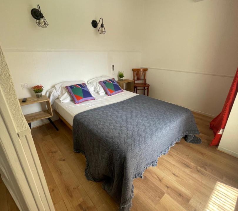 Photo of Bedroom in La Jetee