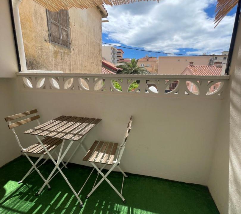 Photo of Patio Balcony in La Jetee