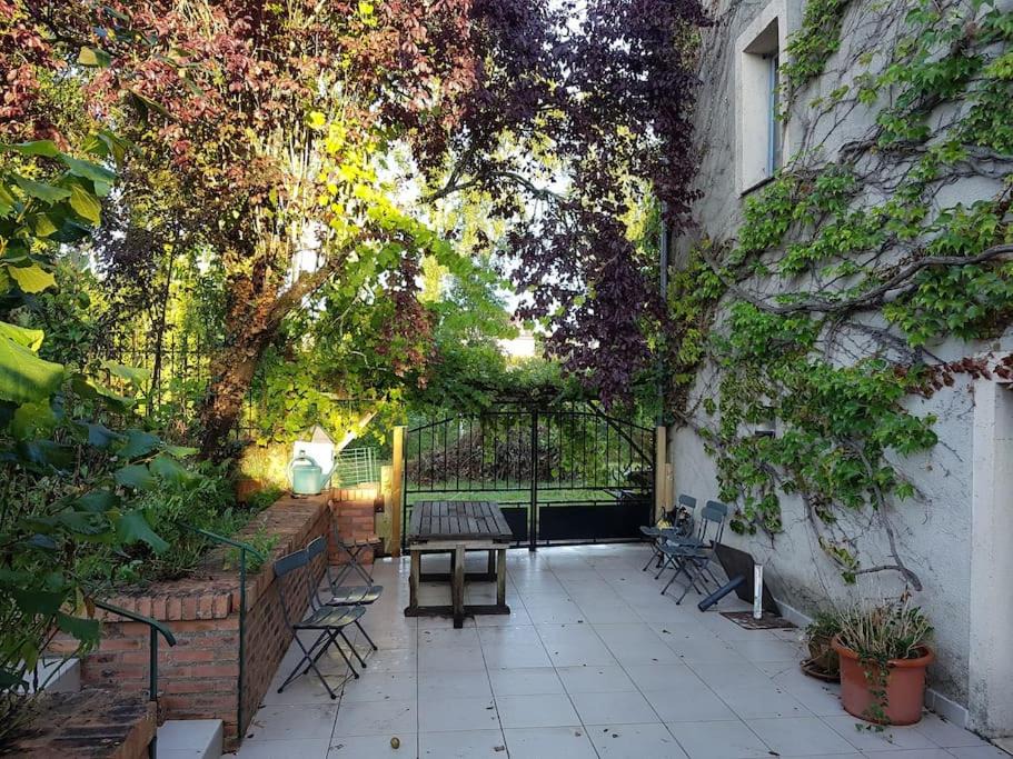 Photo of Others in Pierric