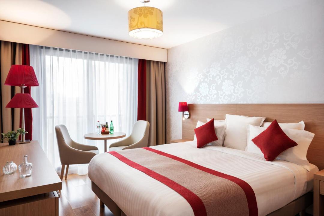 Photo of Others in Center