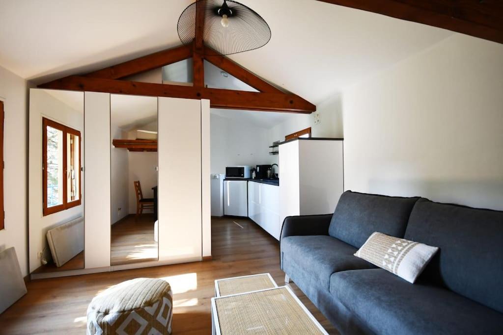 Photo of Livingroom in Bures-sur-Yvette