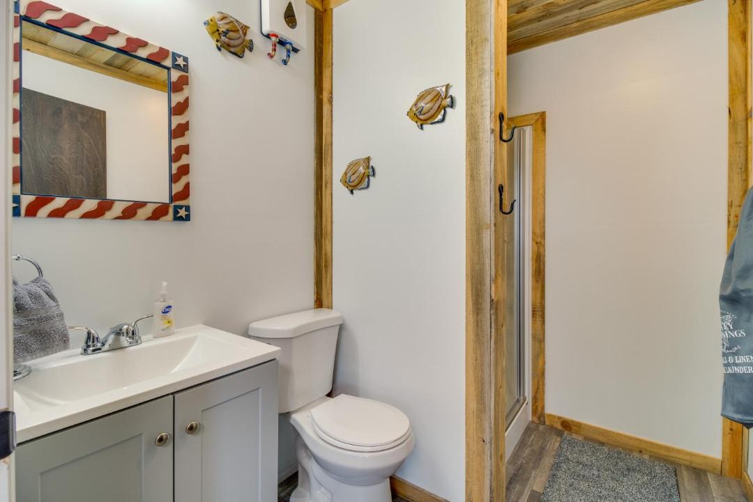 Photo of Others in Lone Rock