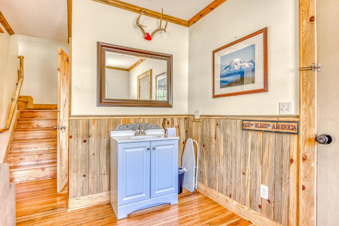 Photo of Others in White Salmon