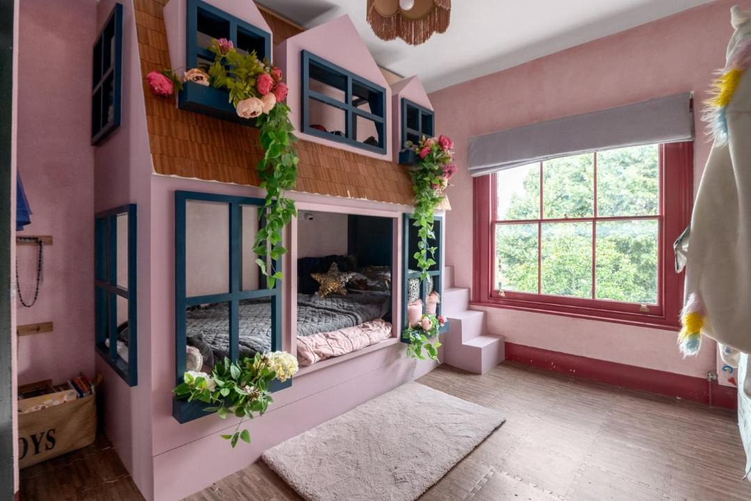 Photo of Others in Highgate