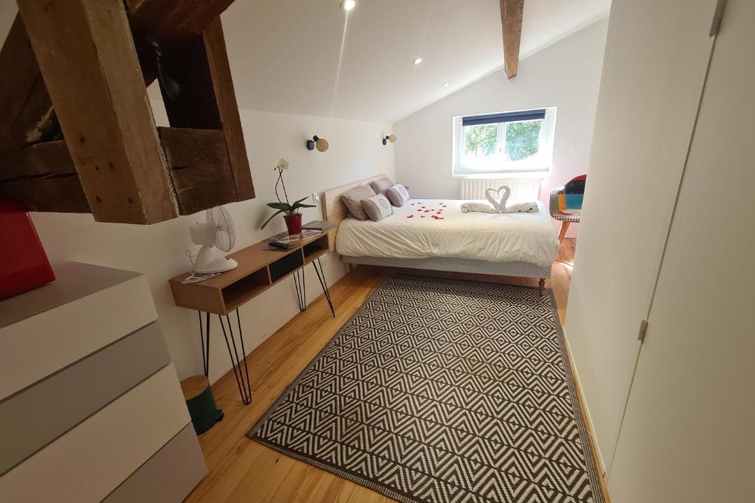Photo of Bedroom in Saint-Romain-Lachalm