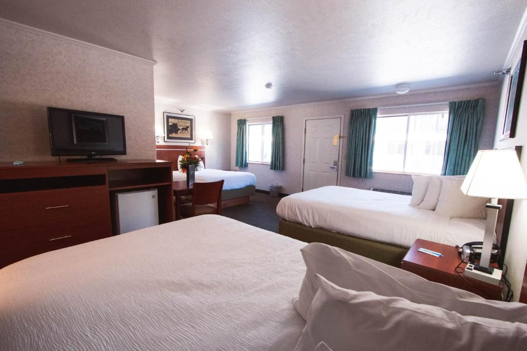 Photo of Bedroom in West Yellowstone