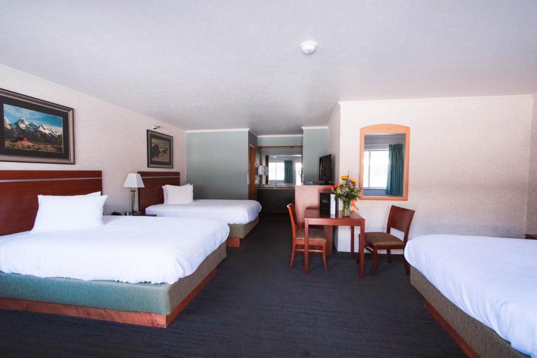Photo of Bedroom in West Yellowstone