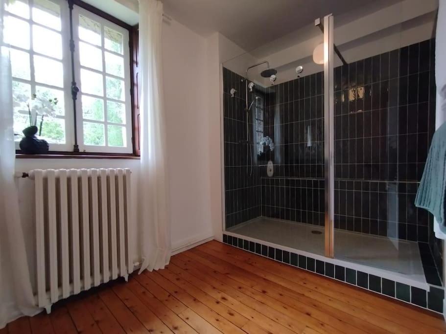 Photo of Others in Provins