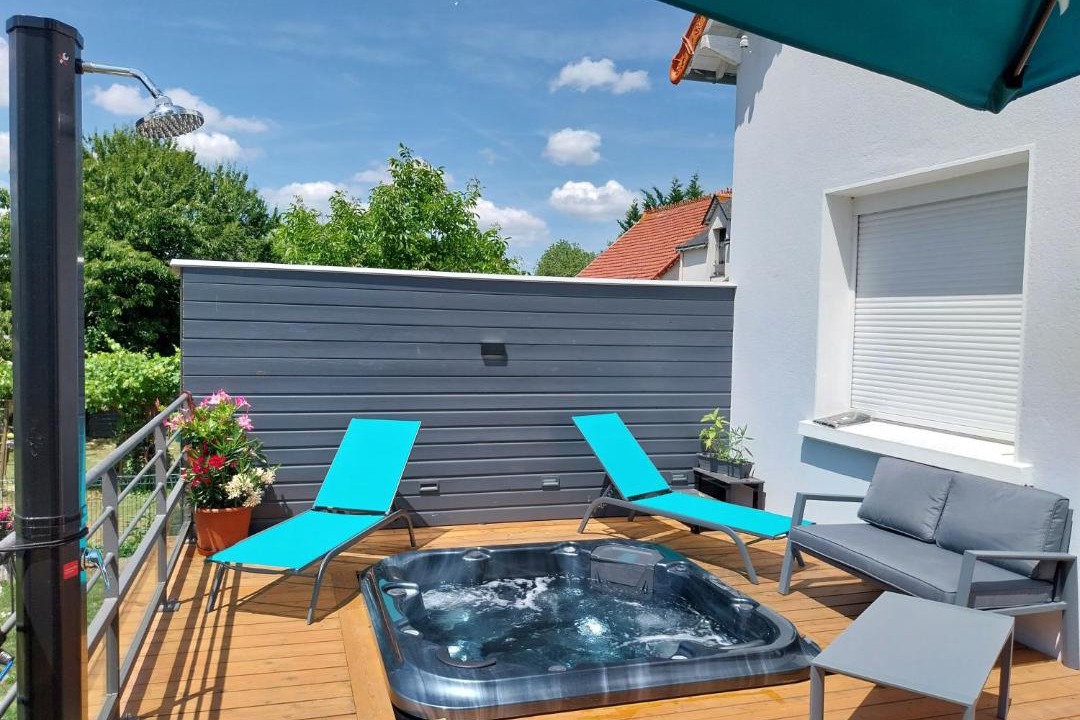 Photo of Patio Balcony in Saint-Nicolas-de-Redon