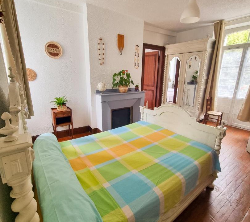 Photo of Others in Melles