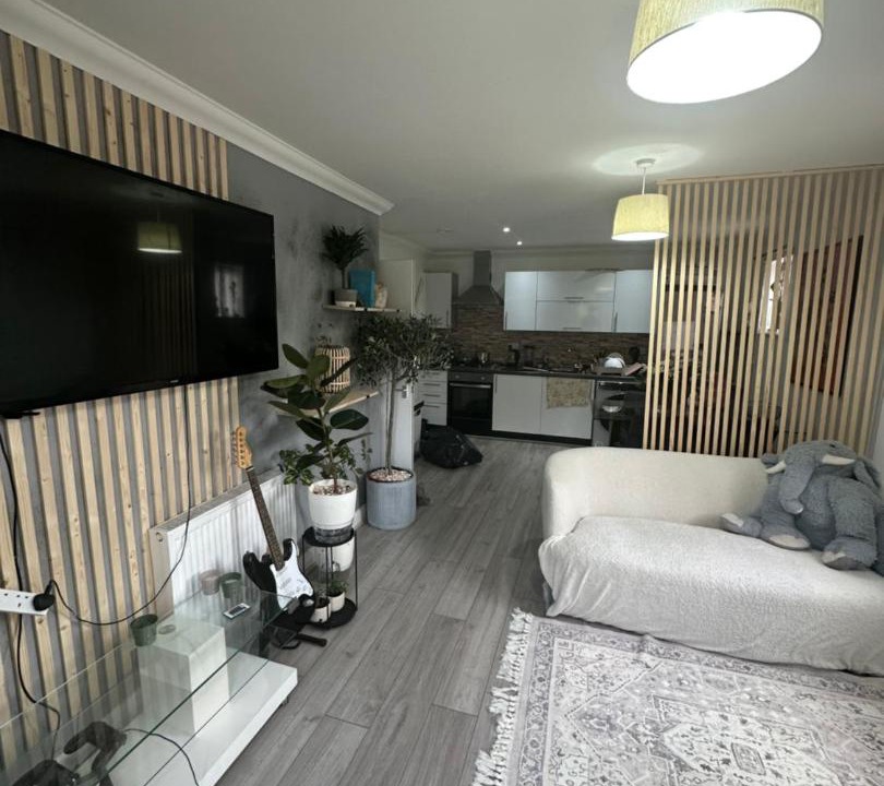 Photo of Others in Alibon