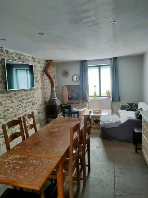 Photo of Livingroom in Saint-Julien-de-Coppel